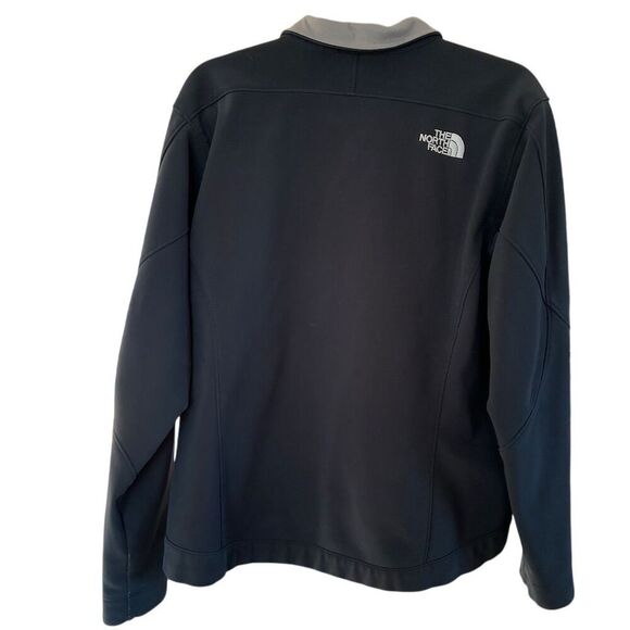 The North Face Men's Black Softshell Jacket Size M Weather Resistant - Picture 2 of 8